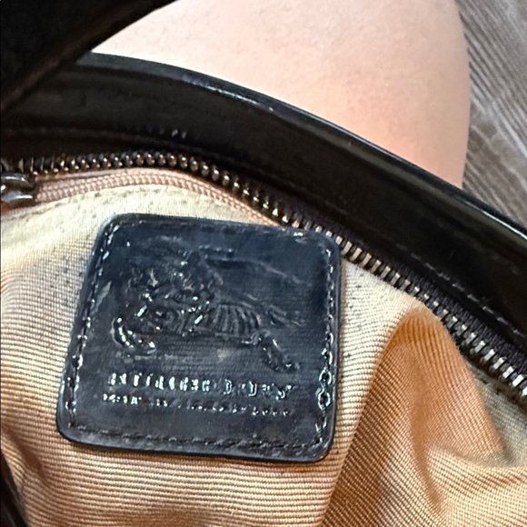 Burberry Black and Tan Shoulder Bag - Picture 11 of 13